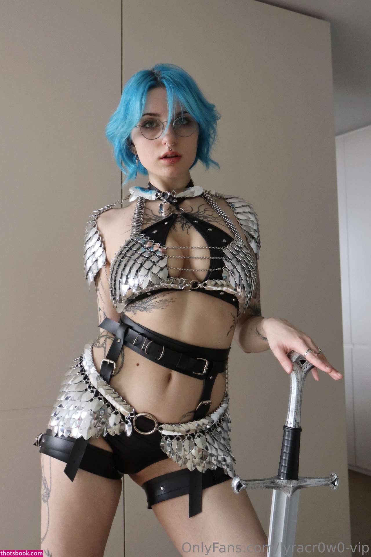 Lyra Crow Photo #634