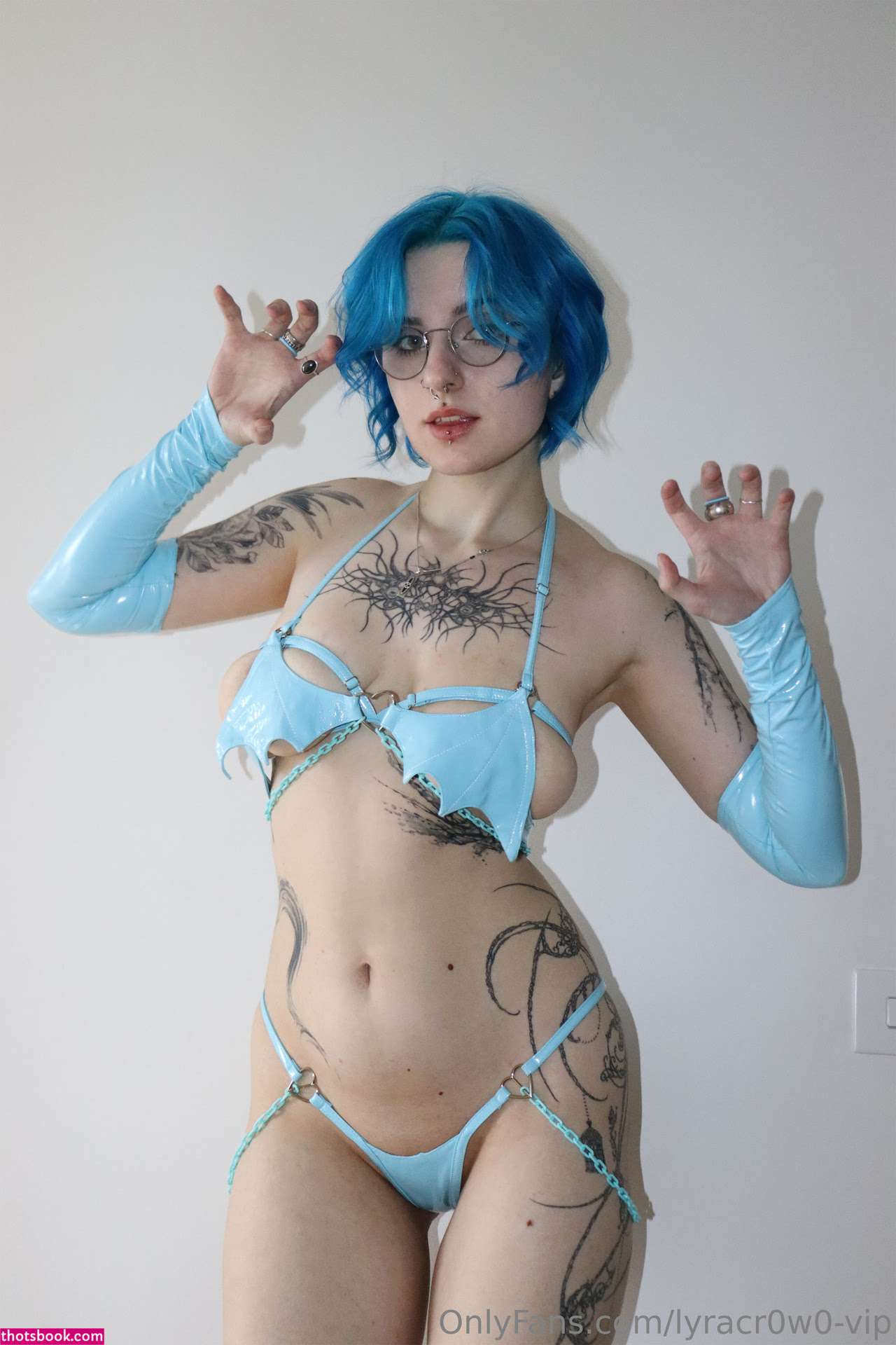 Lyra Crow Photo #636