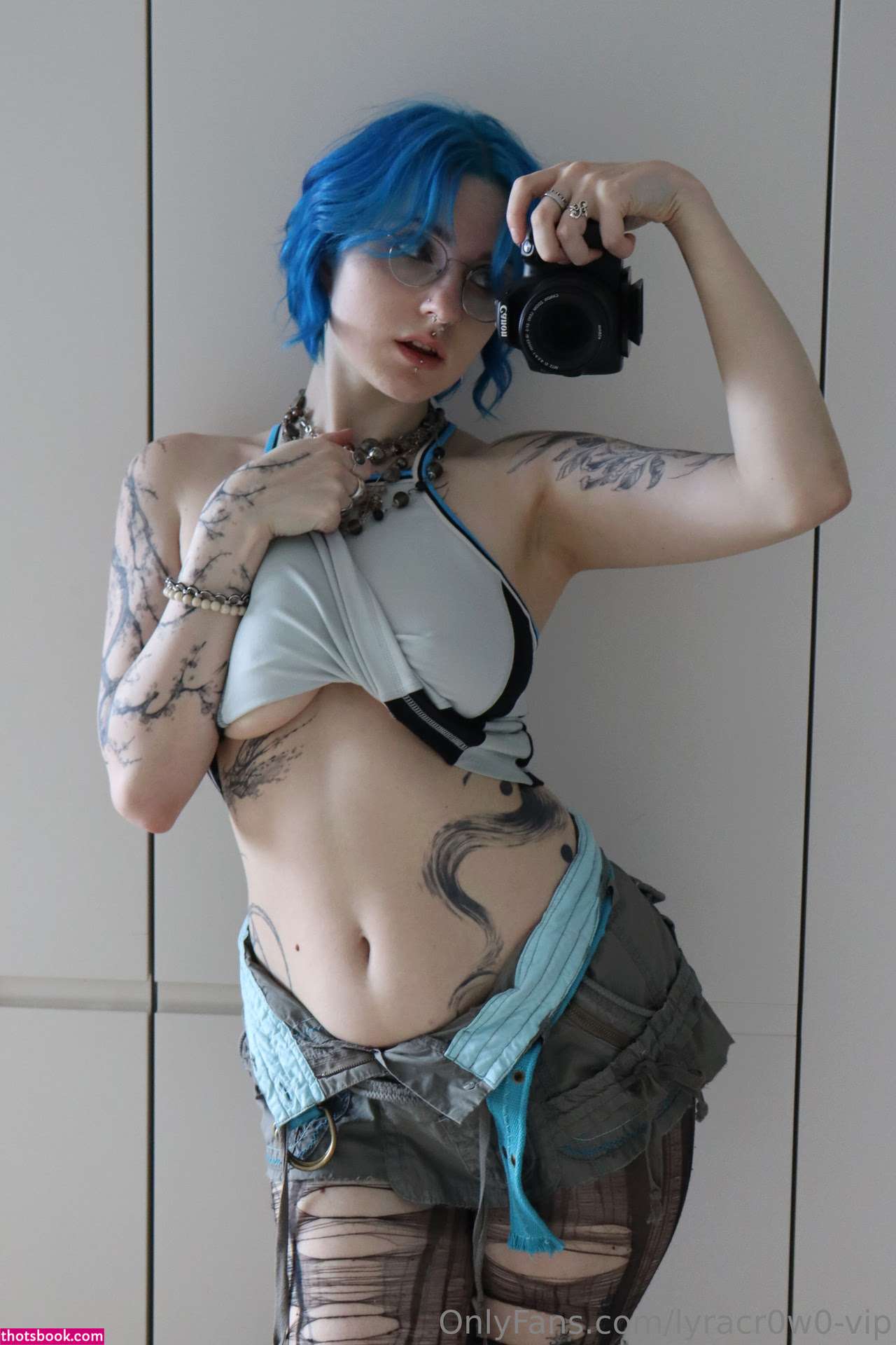 Lyra Crow Photo #647