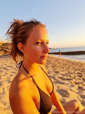 Allie Surfer Photo #121