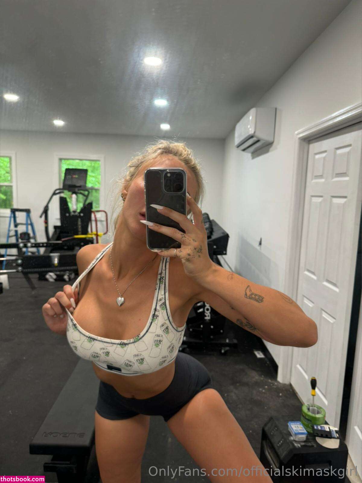 Briana Armbruster Photo #524