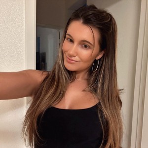 Emily Pemberton Photo #60