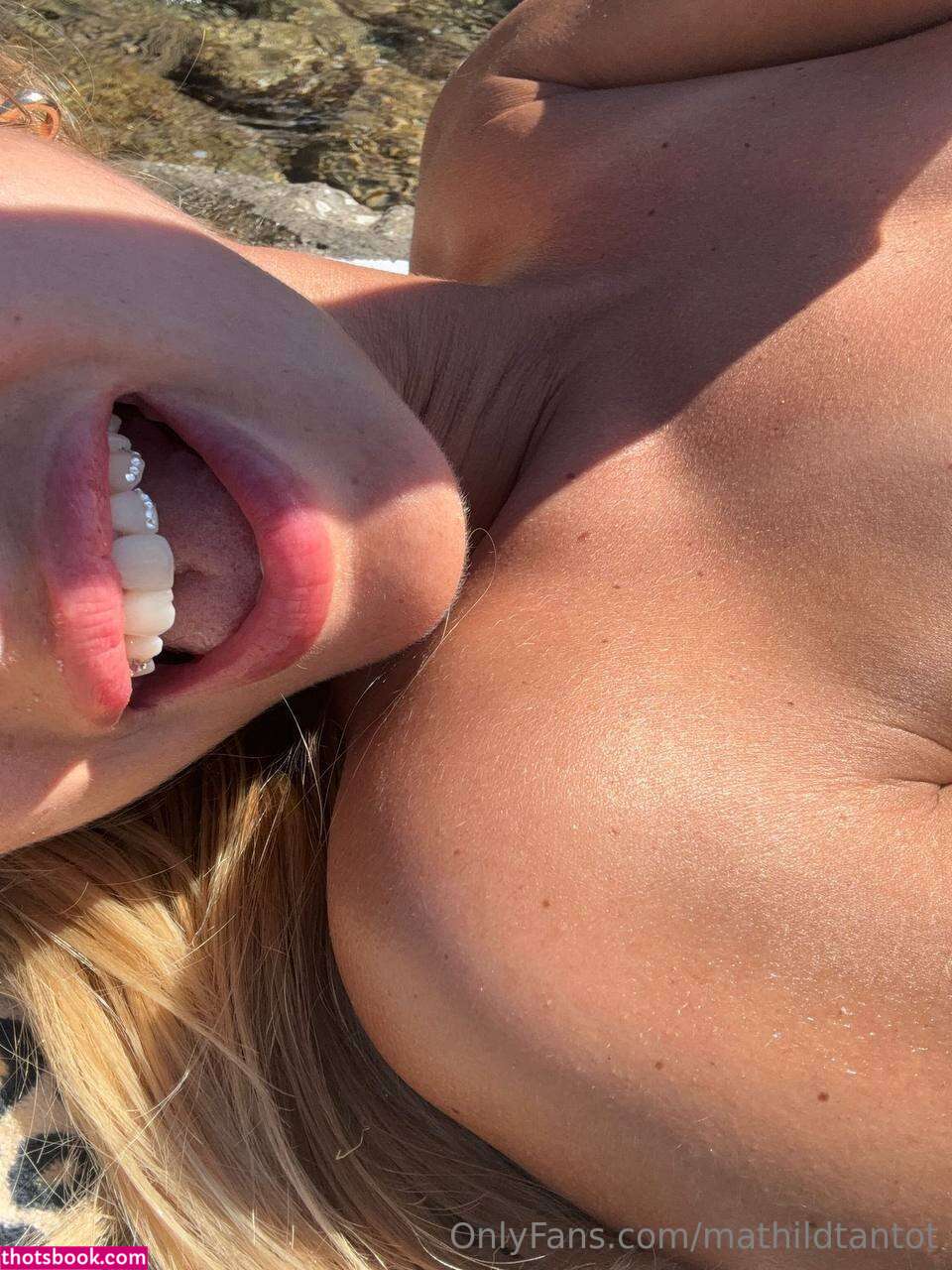 Tantot Twins Photo #250