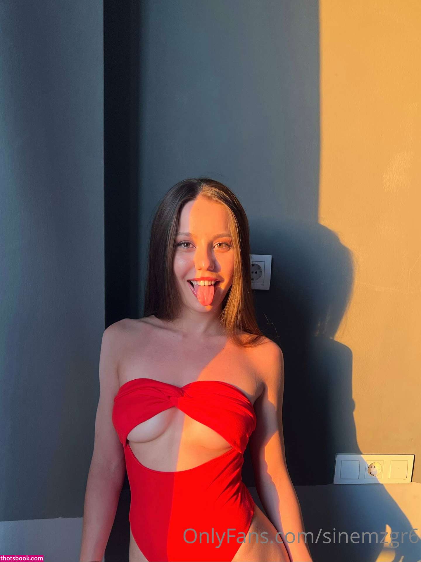 Sinem Ozgur Photo #92