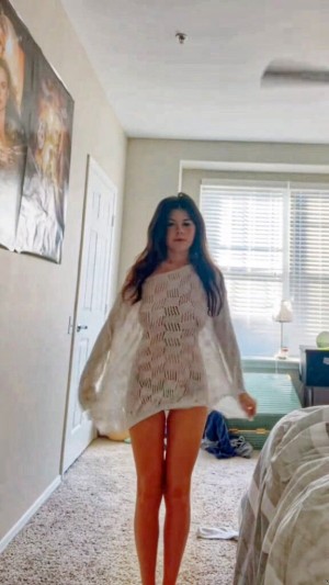 Bethanylouwhoo Photo #9