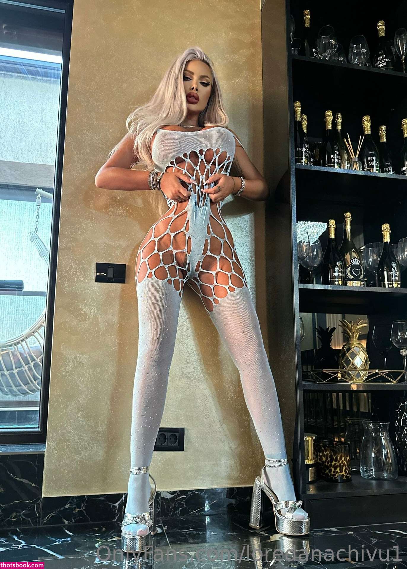 Loredana Chivu Photo #11