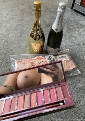 Rhian Sugden Photo #385