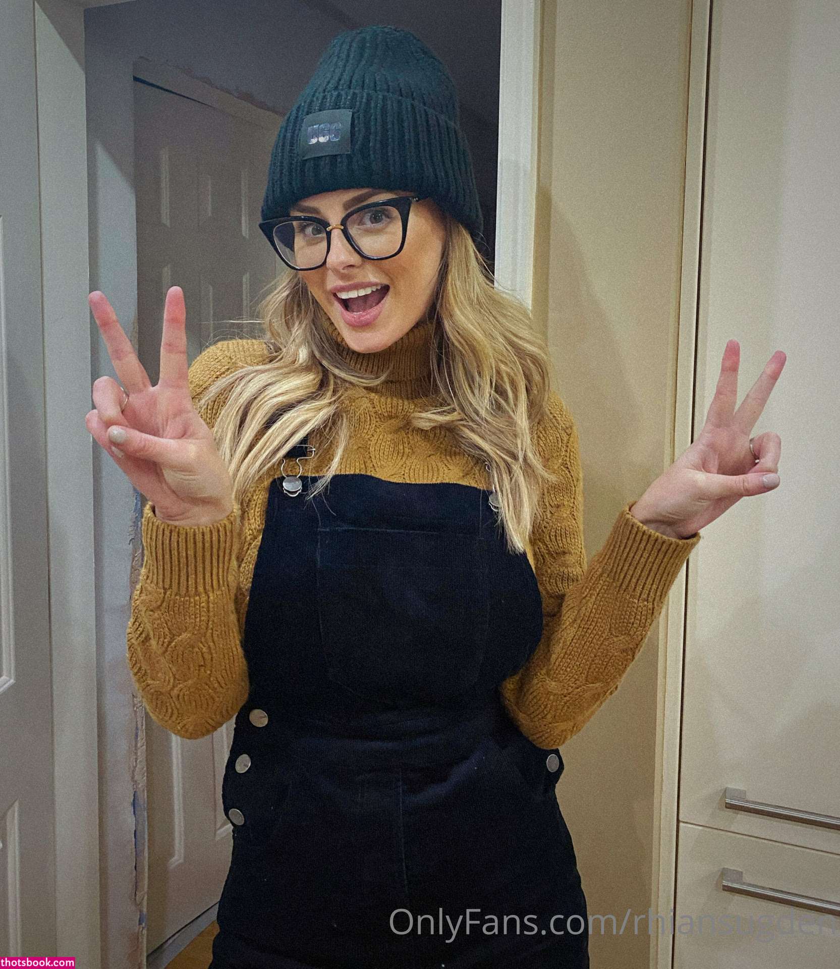 Rhian Sugden Photo #436