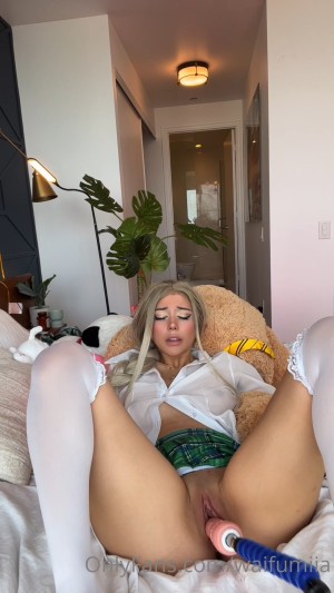 Izzybunnies Video #767