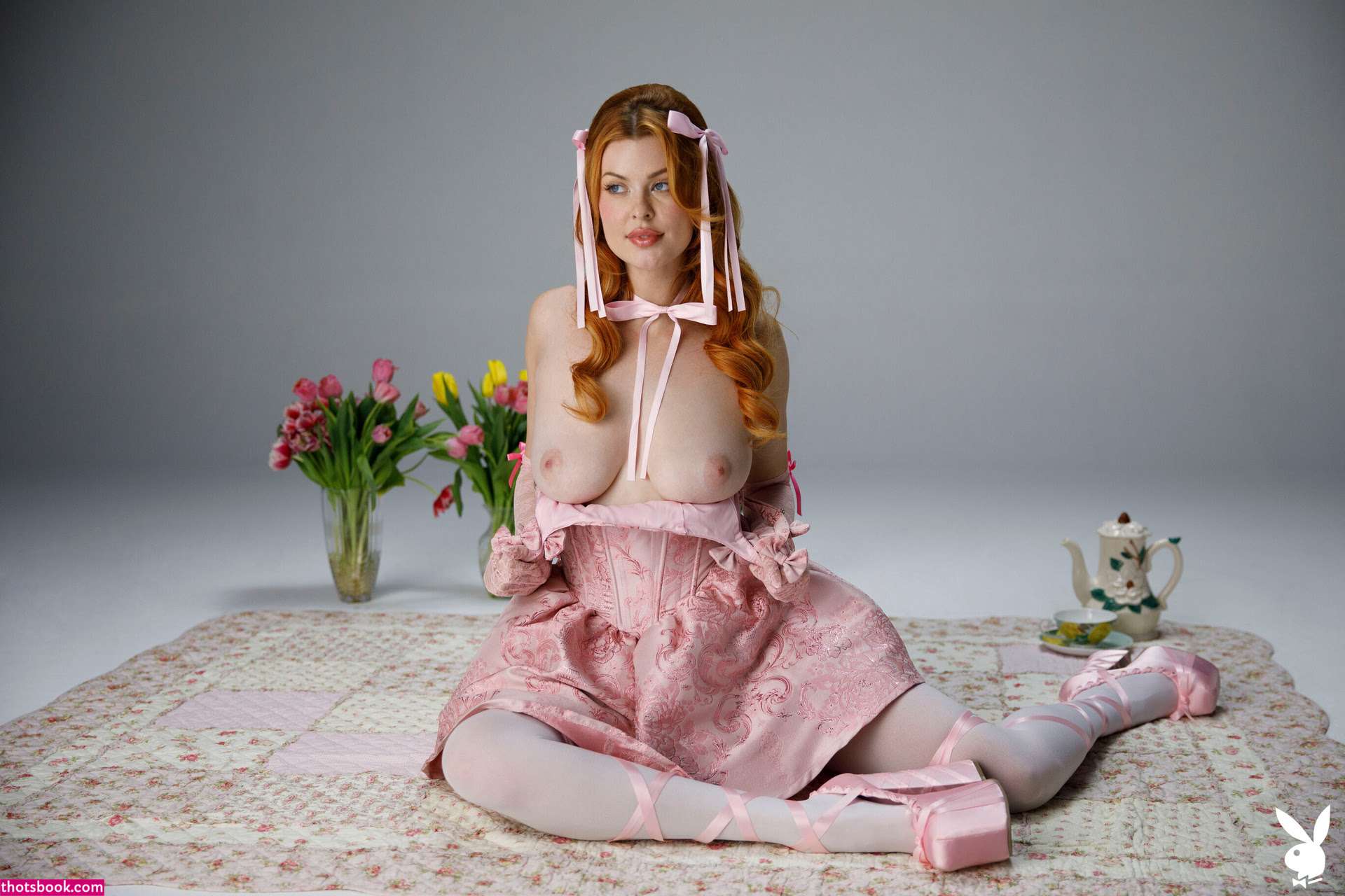 Elly Clutch Photo #411