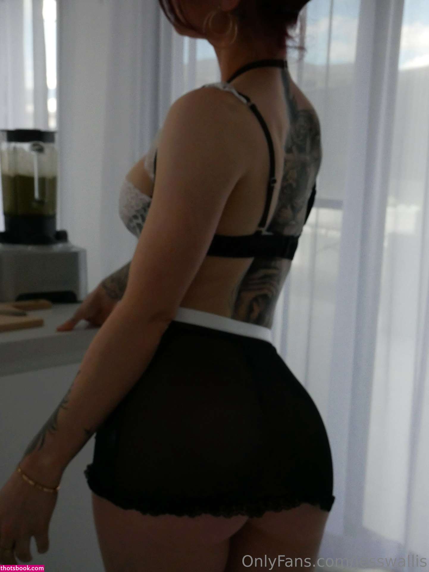 Jess Wallis Photo #118