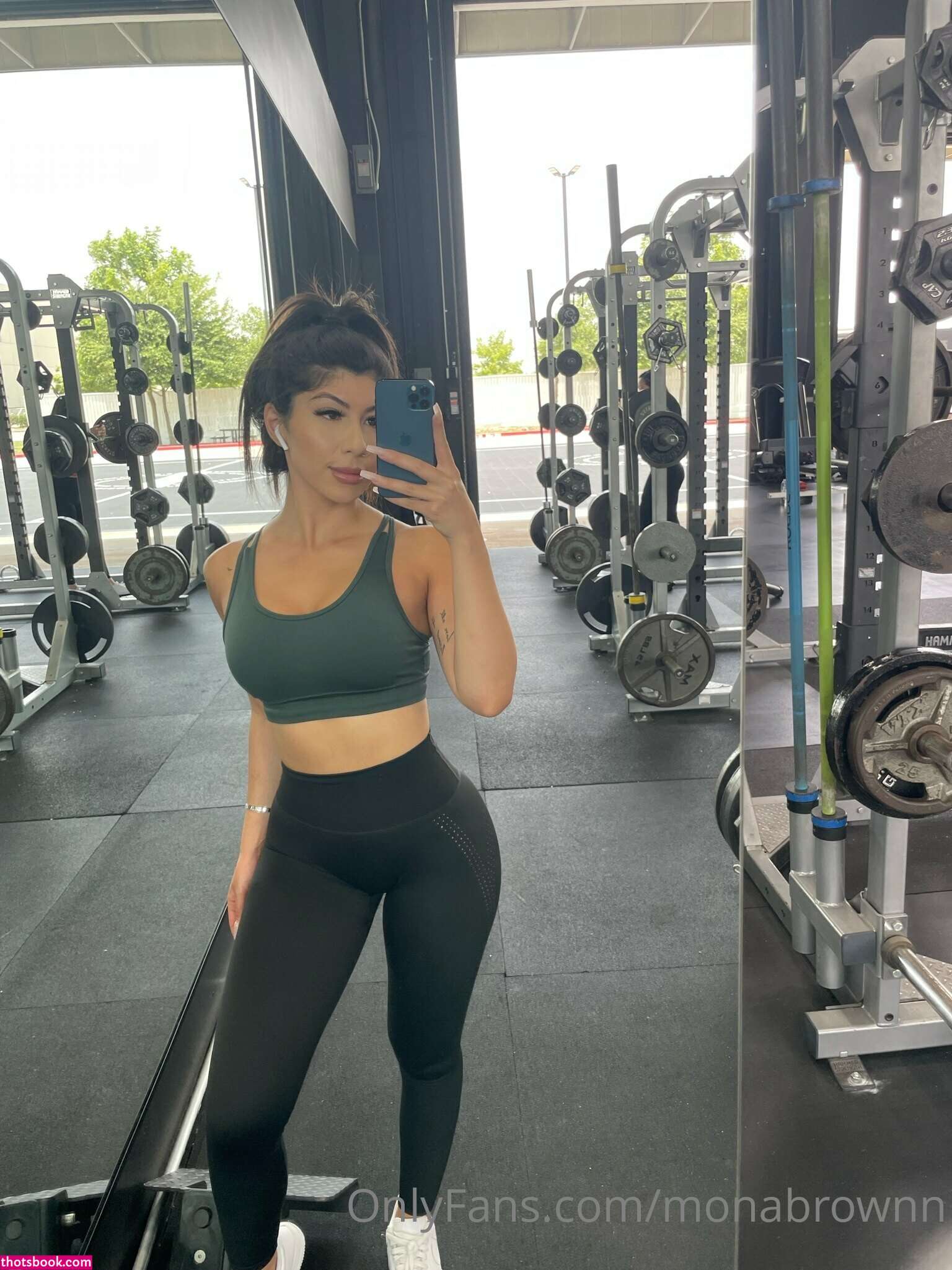 Mona Rhazi Photo #75