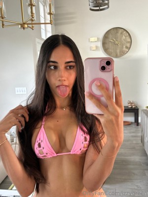 Izzy Green Photo #491