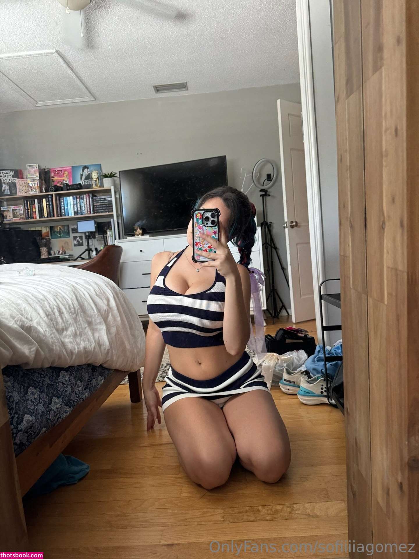 Sofia Gomez Photo #1079