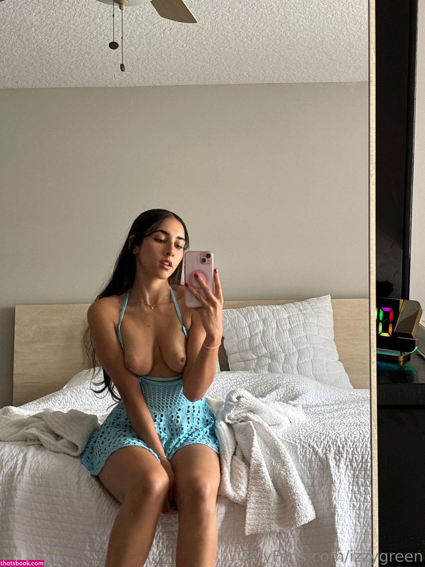 Izzy Green Photo #493