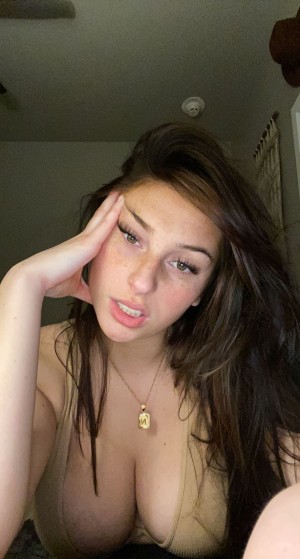 Abbey Wilson Photo #6