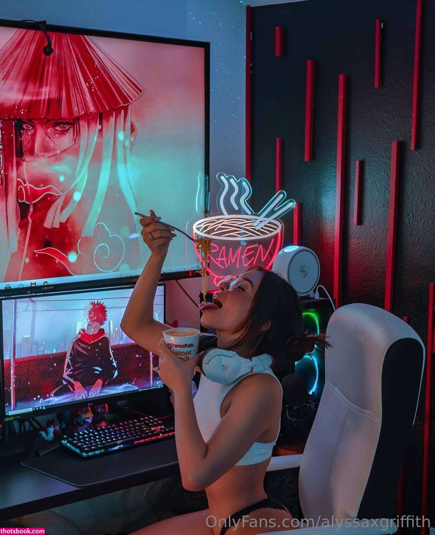 Alyssa Griffith Photo #9