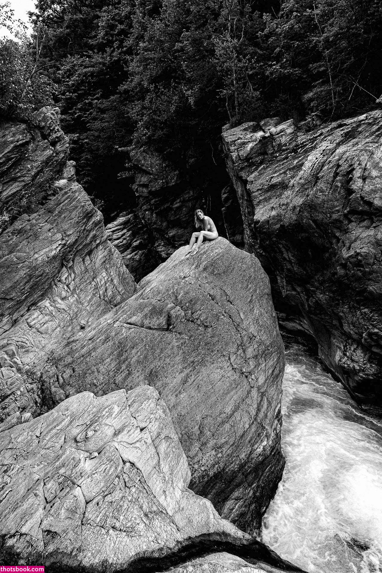 luizaconlaz Photo #204