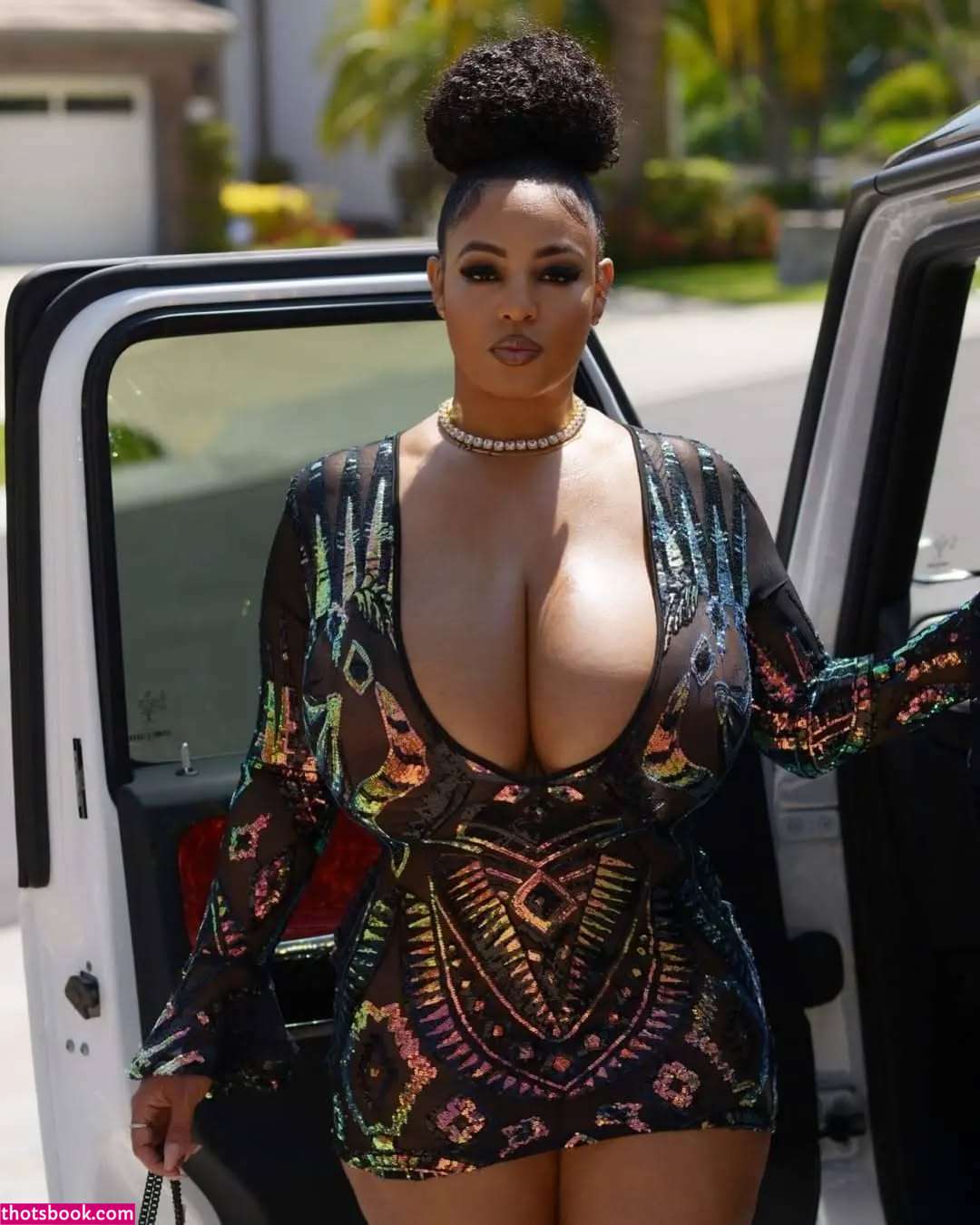 Persephanii Photo #8