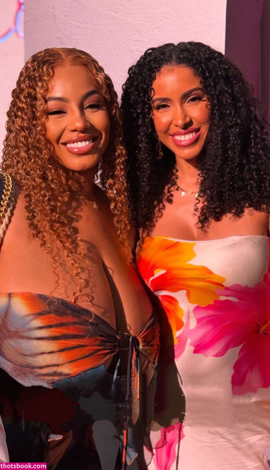 Persephanii Photo #28