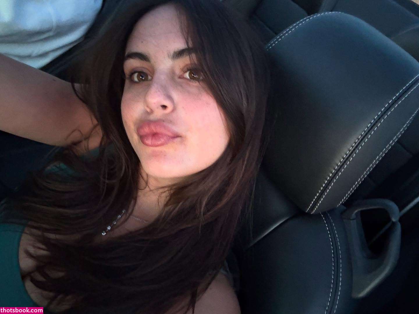 Sarabella Harris Photo #9