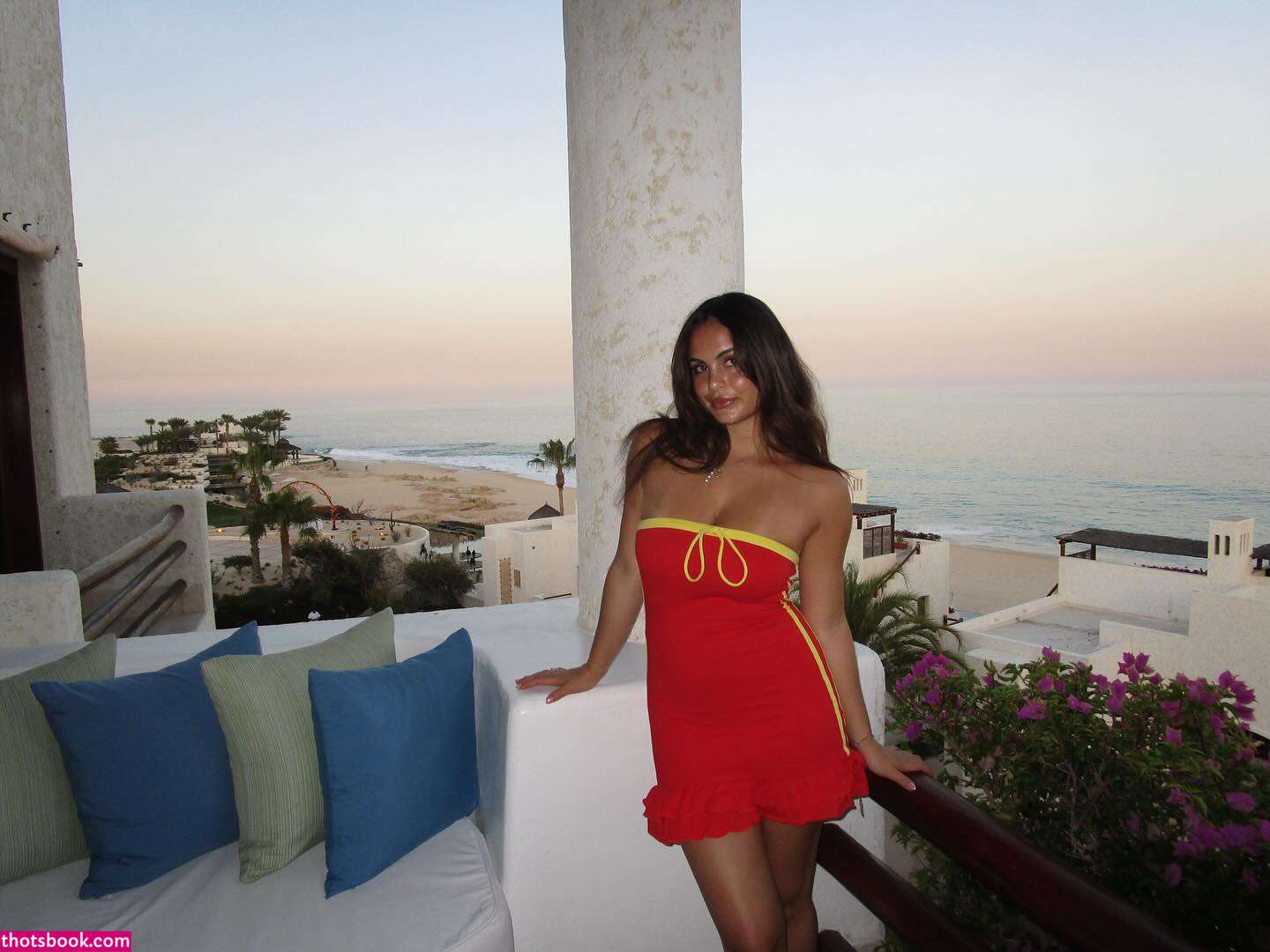 Sarabella Harris Photo #26