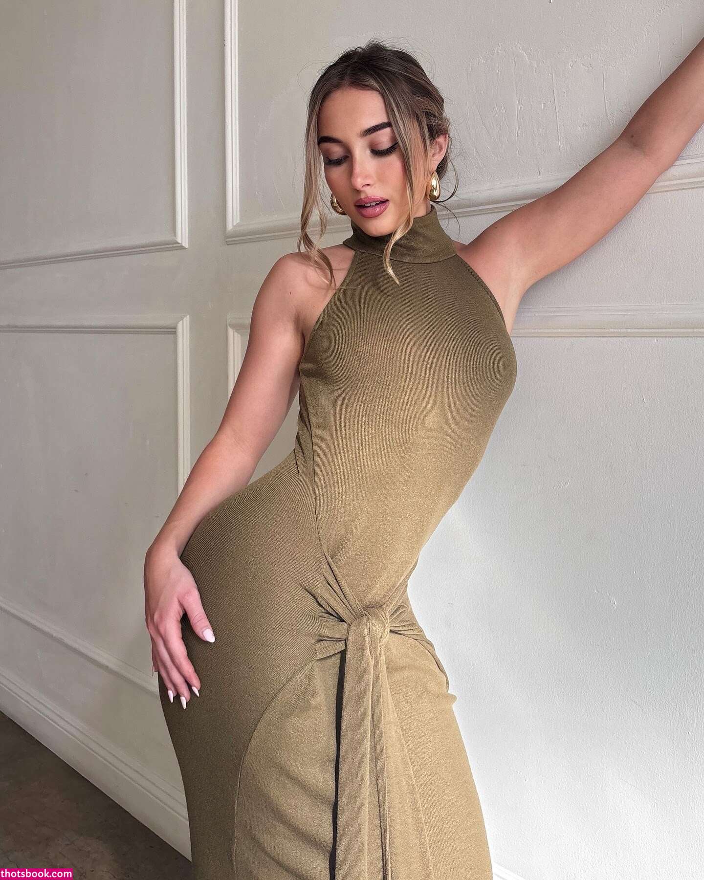 Heloise Hut Photo #76