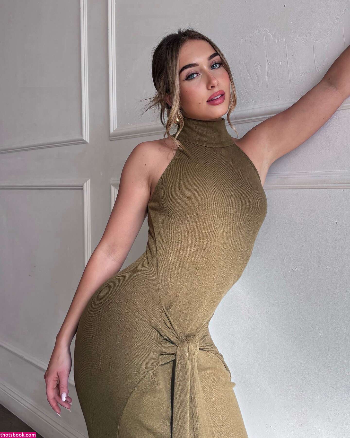 Heloise Hut Photo #77