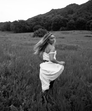 Heloise Hut Photo #86