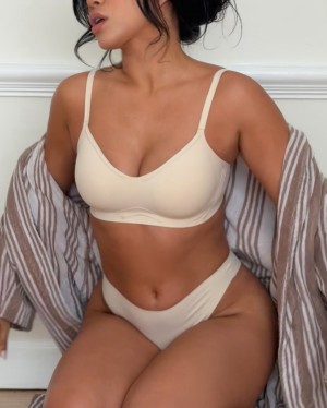 Julia Kelly Post #3