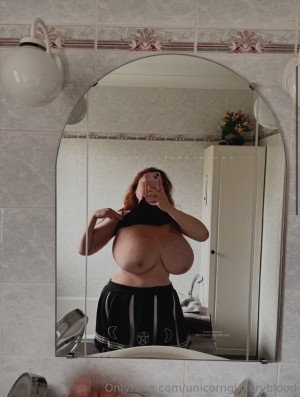 Unicornglitteryblood Photo #191