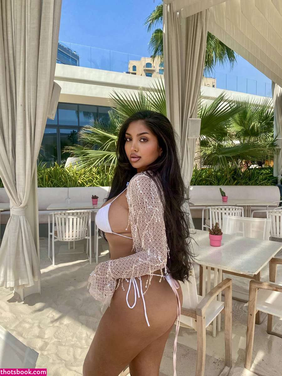 arianasayani Photo #34