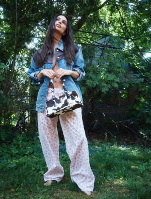 Emily Ratajkowski Photo #372