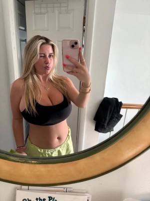 Jacklyn Roper Photo #9