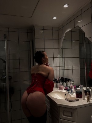 kkriskissd Photo #59