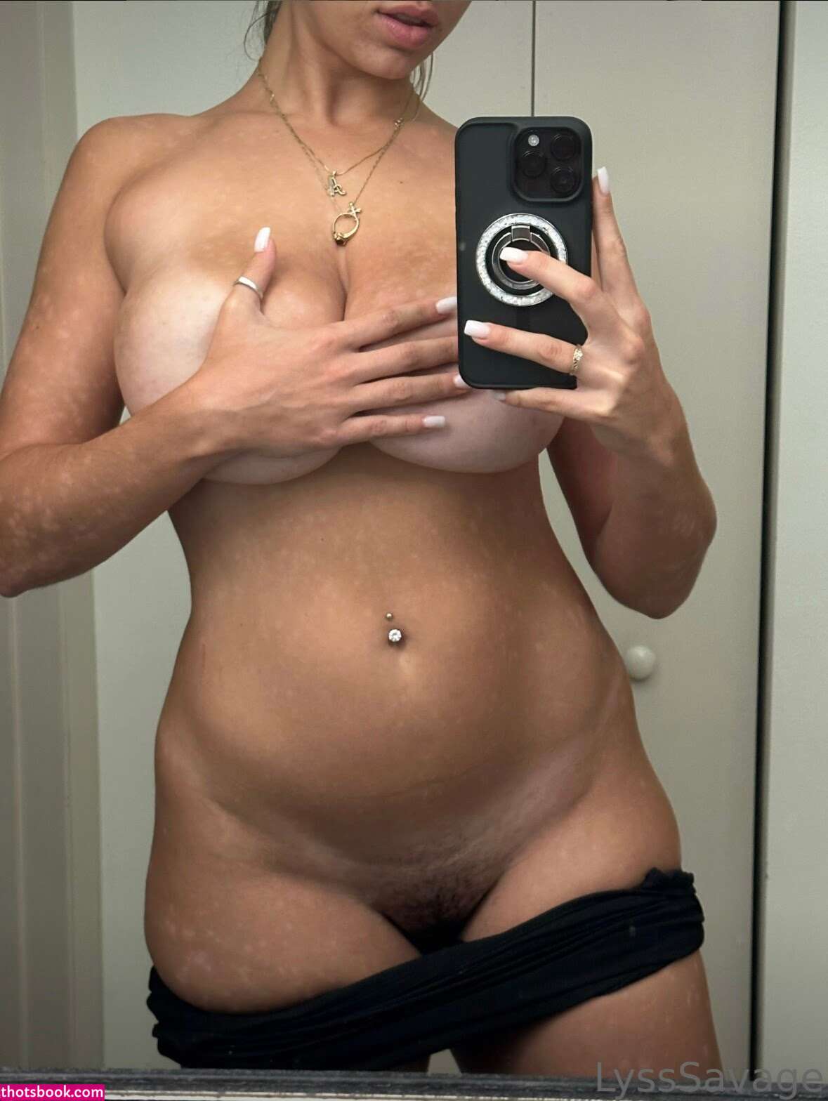 Lyss Savage Photo #76