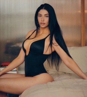 Maud Elena Photo #32