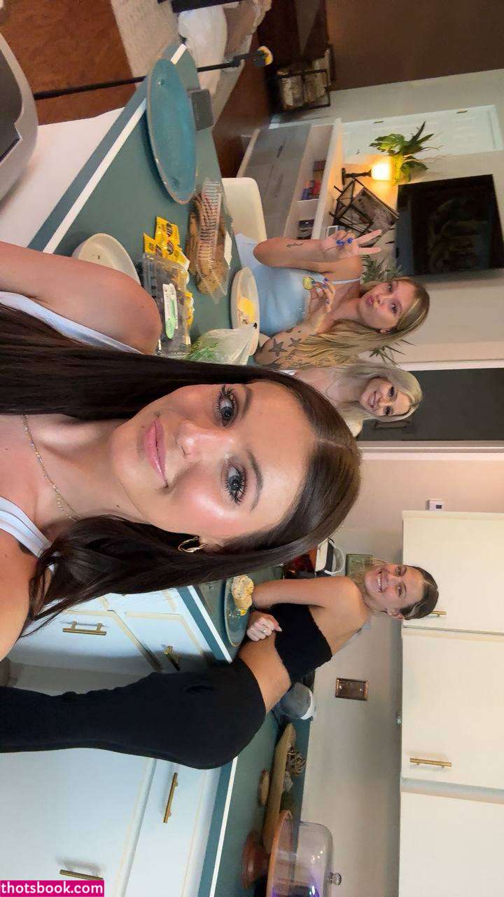 Alison Mitcham Photo #28