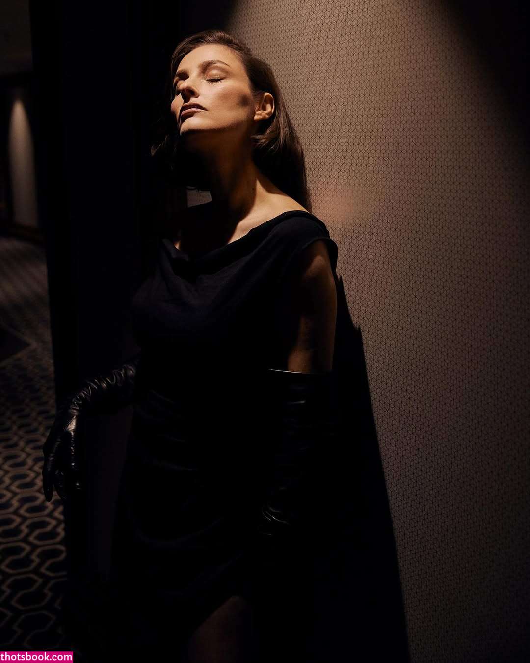 Banks Photo #10