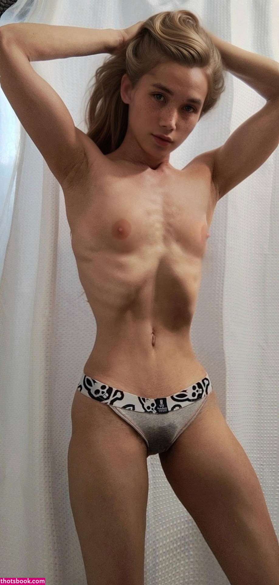 Genevieve Hollande Photo #8