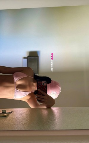 Imhaleyalvarez Photo #8