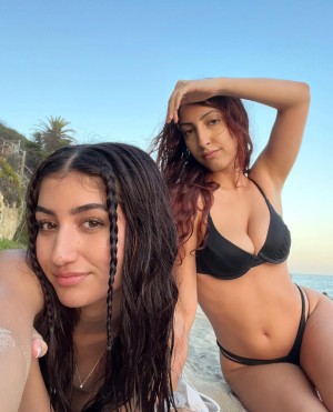 Imhaleyalvarez Photo #15