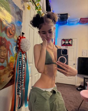 prettyluhhangie Photo #6