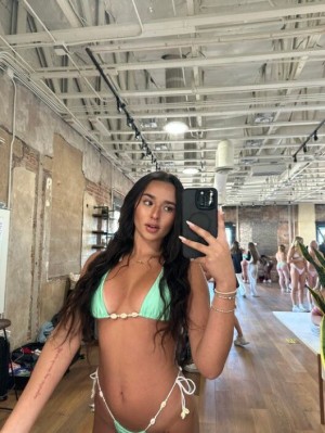 Vanesa Versace Photo #31