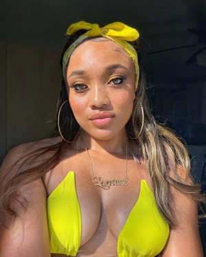 Lorraine Sd Photo #6