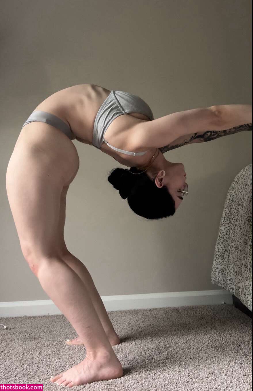 amberthevalkyrie Photo #2