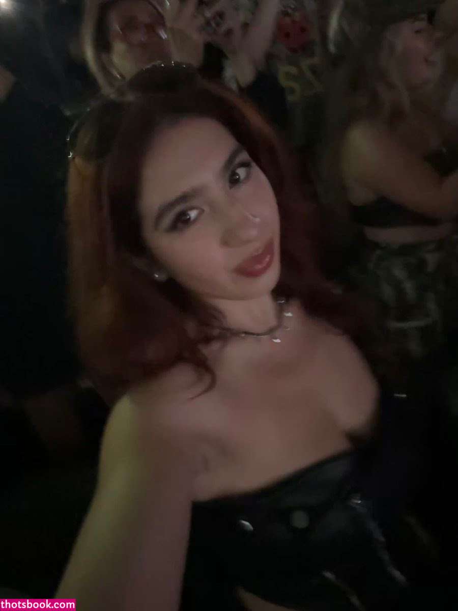 Dominique Arrona Photo #11