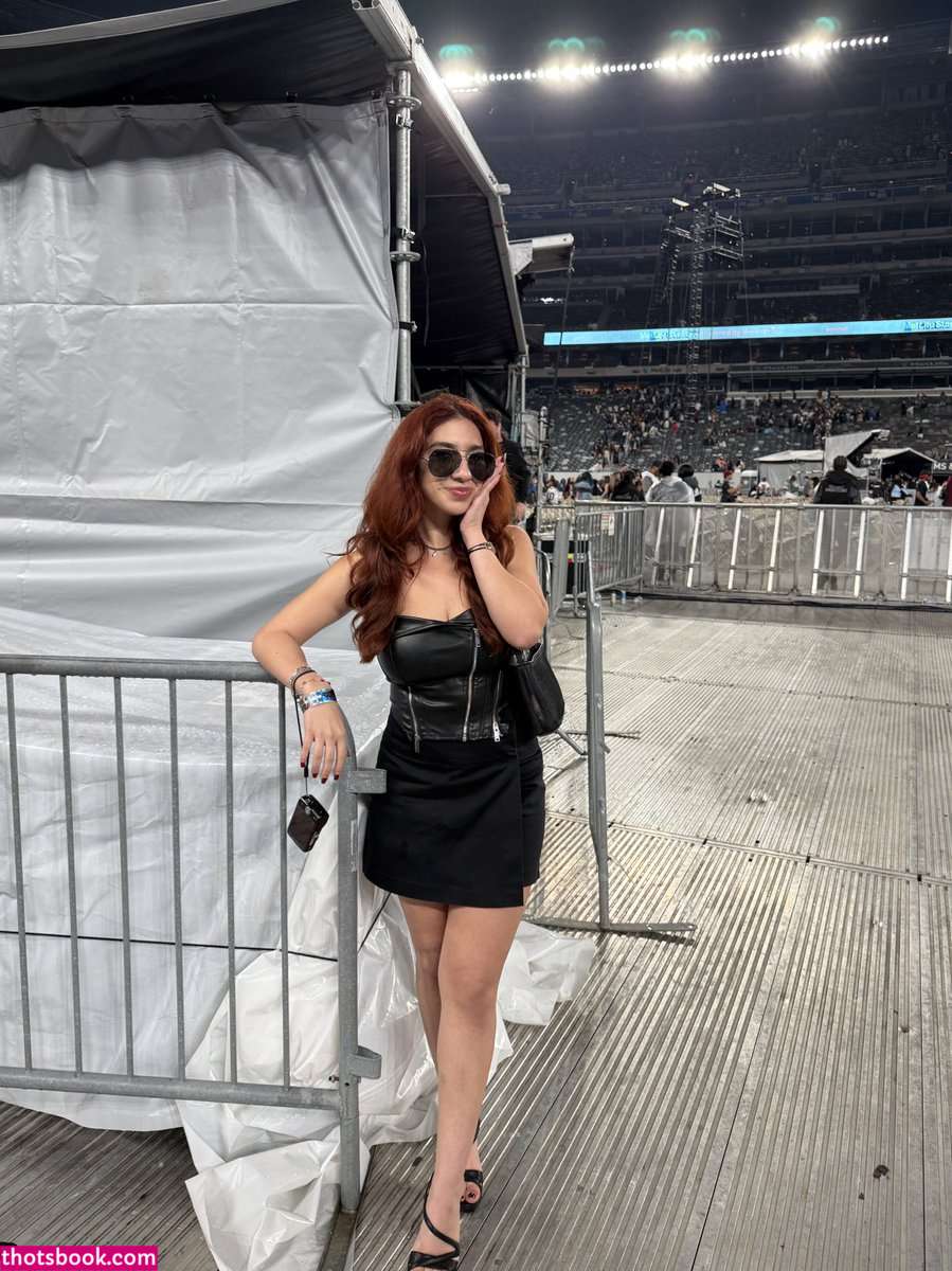 Dominique Arrona Photo #15