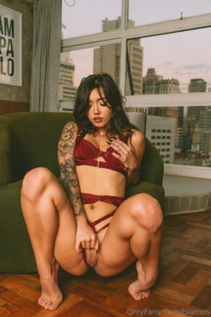 Bia Trois Photo #511