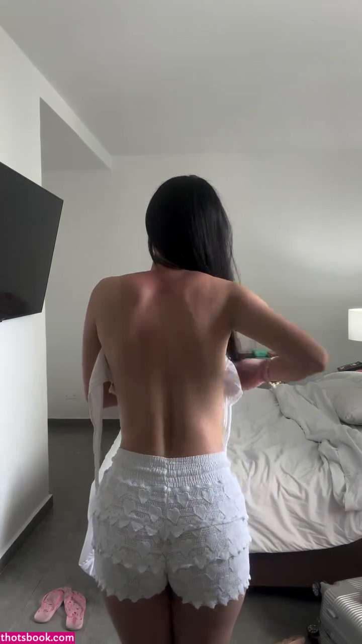 Luisa Valencia Photo #22